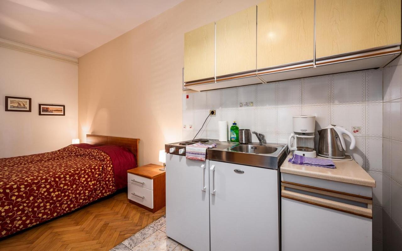 Apartmani Lido Bašanija Exterior foto