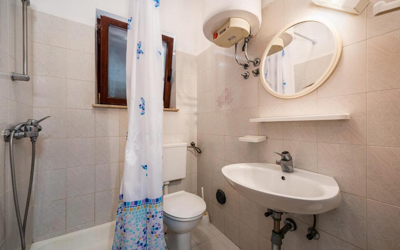 Apartmani Lido Bašanija Exterior foto